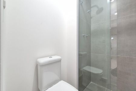 Banheiro de apartamento para alugar com 1 quarto, 33m² em Parque Industrial, Campinas