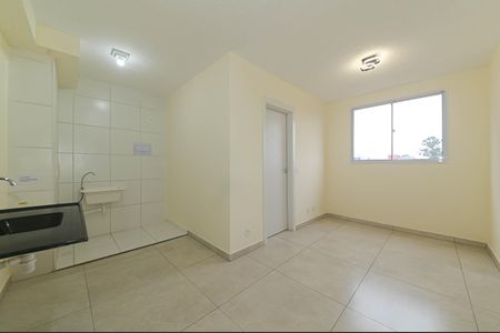 Sala de apartamento para alugar com 2 quartos, 34m² em Jardim São Luís, São Paulo