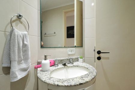 Banheiro Social de apartamento para alugar com 2 quartos, 59m² em Parque Mandaqui, São Paulo