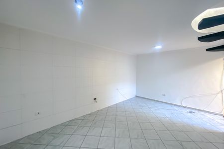 Casa para alugar com 2 quartos, 100m² em Vila Invernada, São Paulo