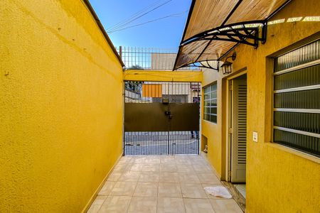 Garagem de casa para alugar com 2 quartos, 100m² em Vila Invernada, São Paulo