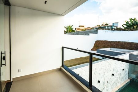 Casa à venda com 4 quartos, 260m² em Bandeirantes (pampulha), Belo Horizonte