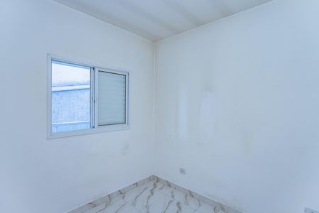Quarto 2 de apartamento para alugar com 2 quartos, 50m² em São Domingos, São Paulo