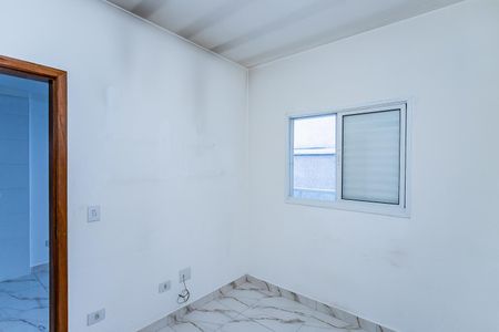 Quarto 2 de apartamento para alugar com 2 quartos, 50m² em São Domingos, São Paulo