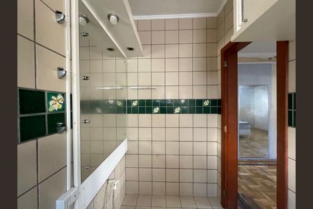 Banheiro da suíte de casa para alugar com 4 quartos, 253m² em Centro, São Leopoldo