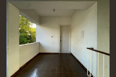 Casa à venda com 253m², 4 quartos e 2 vagas Casa à venda com 253m², 4 quartos e 2 vagasÁrea externa