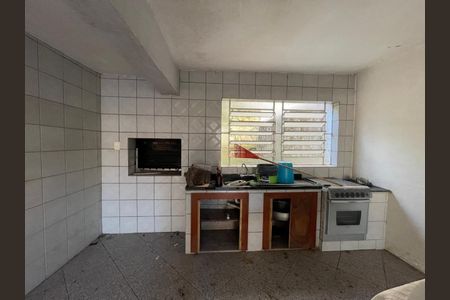 Casa à venda com 253m², 4 quartos e 2 vagas Casa à venda com 253m², 4 quartos e 2 vagasÁrea externa