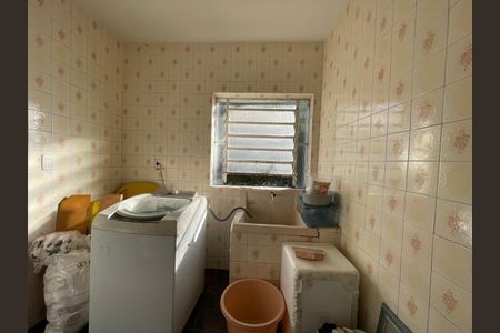 Casa à venda com 253m², 4 quartos e 2 vagas Casa à venda com 253m², 4 quartos e 2 vagasÁrea de serviço