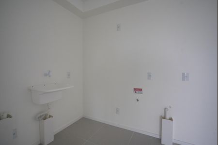 Cozinha de apartamento para alugar com 2 quartos, 54m² em Ipiranga, São José