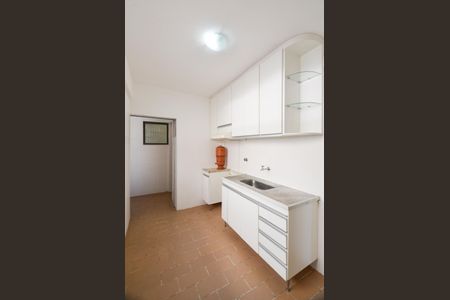 Cozinha de apartamento para alugar com 2 quartos, 59m² em Santa Tereza, Belo Horizonte