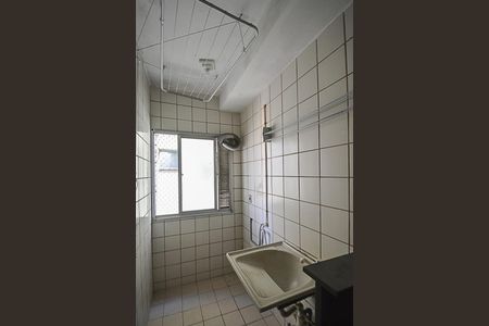 Cozinha e Área de Serviço de apartamento para alugar com 2 quartos, 52m² em Ferrazópolis, São Bernardo do Campo