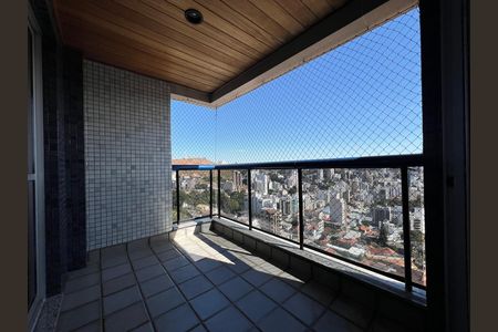 Sacada de apartamento para alugar com 4 quartos, 210m² em Bom Pastor, Juiz de Fora
