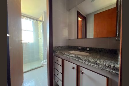 Apartamento para alugar com 210m², 4 quartos e 2 vagasBanheiro Social