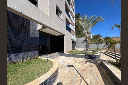Apartamento para alugar com 210m², 4 quartos e 2 vagasHall de entrada