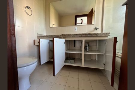 Banheiro da Suíte 1 - Armários  de apartamento para alugar com 4 quartos, 210m² em Bom Pastor, Juiz de Fora