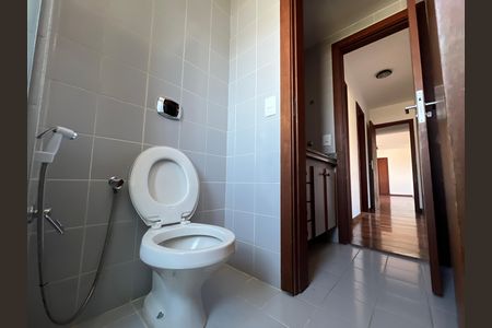 Apartamento para alugar com 210m², 4 quartos e 2 vagasBanheiro Social