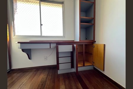 Apartamento para alugar com 210m², 4 quartos e 2 vagasQuarto 2 - Armários