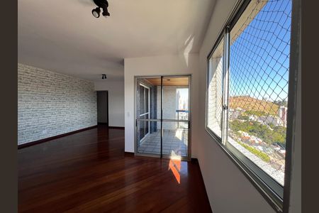 Apartamento para alugar com 210m², 4 quartos e 2 vagasSala
