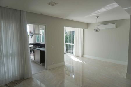 Sala de Estar de casa de condomínio à venda com 2 quartos, 159m² em Residencial Dois (tambore), Santana de Parnaíba