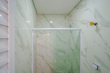 Banheiro de casa para alugar com 1 quarto, 35m² em Jaguaré, São Paulo