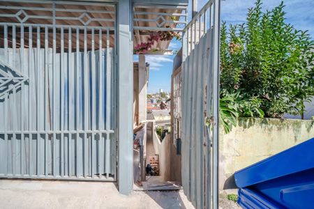 Casa para alugar com 35m², 1 quarto e sem vaga Casa para alugar com 35m², 1 quarto e sem vagaEntrada
