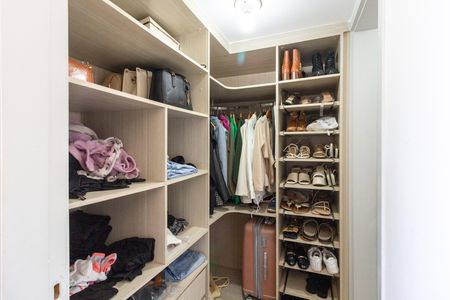 Apartamento para alugar com 71m², 2 quartos e 1 vagaCloset