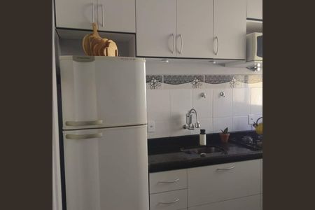 Cozinha de apartamento à venda com 2 quartos, 50m² em Parque Oratório, Santo André