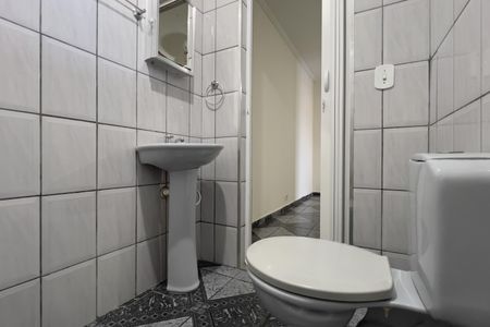 Banheiro da Suíte de casa para alugar com 1 quarto, 150m² em Jardim Elizabeth, Guarulhos