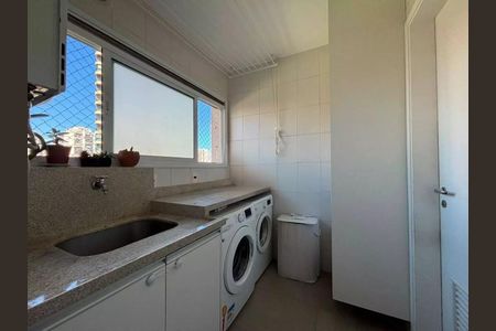 Área de serviço de apartamento para alugar com 3 quartos, 138m² em Santo Amaro, São Paulo