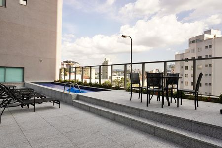 Apartamento para alugar com 54m², 2 quartos e 2 vagas Apartamento para alugar com 54m², 2 quartos e 2 vagasÁrea comum - Piscina