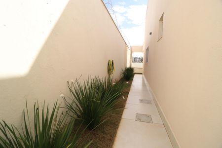 Jardim de casa para alugar com 3 quartos, 200m² em Jardim Karaíba, Uberlândia