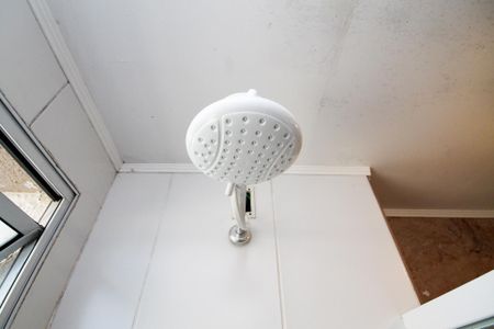 Banheiro de apartamento para alugar com 2 quartos, 47m² em Vila Monte Serrat, Cotia