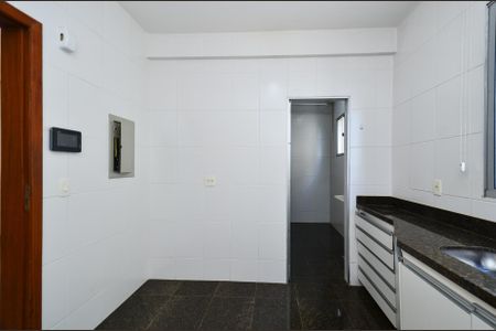 Apartamento para alugar com 89m², 3 quartos e 2 vagas Apartamento para alugar com 89m², 3 quartos e 2 vagasCozinha