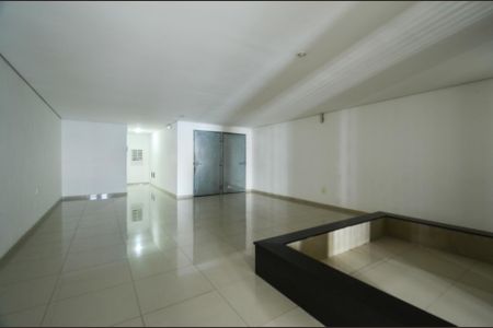 Hall de entrada de apartamento para alugar com 3 quartos, 89m² em Colégio Batista, Belo Horizonte