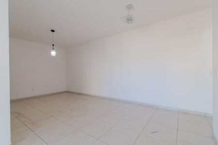 Apartamento para alugar com 3 quartos, 79m² em Vila Bocaina, Mauá