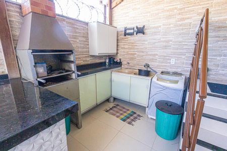 area de serviço e gourmet de casa à venda com 2 quartos, 115m² em Santa Monica, Belo Horizonte