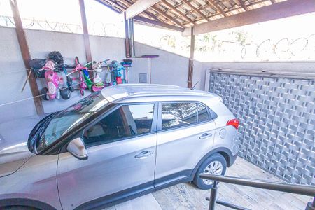 garagem de casa à venda com 2 quartos, 115m² em Santa Monica, Belo Horizonte
