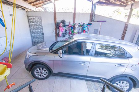 garagem de casa à venda com 2 quartos, 115m² em Santa Monica, Belo Horizonte