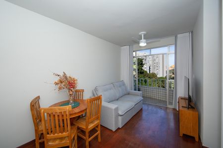 Apartamento à venda com 3 quartos, 70m² em Estoril, Belo Horizonte