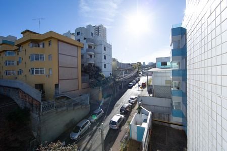 VISTA de apartamento à venda com 3 quartos, 70m² em Estoril, Belo Horizonte