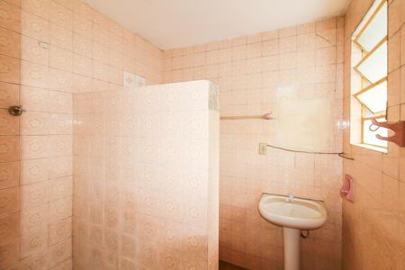 Banheiro de apartamento para alugar com 2 quartos, 62m² em Mathias Velho, Canoas