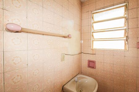 Banheiro de apartamento para alugar com 2 quartos, 62m² em Mathias Velho, Canoas