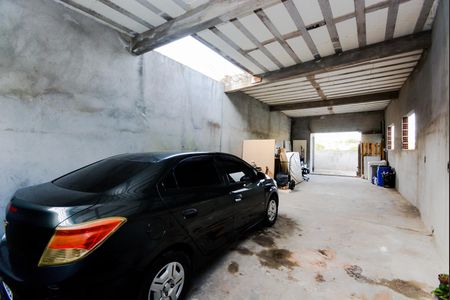 Garagem de casa à venda com 2 quartos, 200m² em Jardim Palmira, Guarulhos