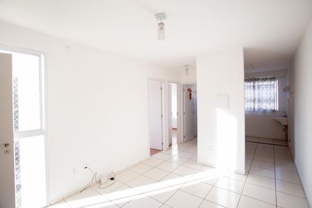Sala de apartamento para alugar com 2 quartos, 44m² em Vila Cristina, Contagem