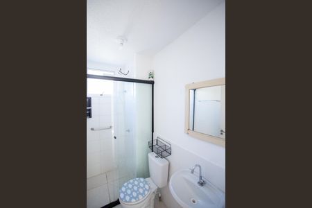 Banheiro Social de apartamento para alugar com 2 quartos, 44m² em Vila Cristina, Contagem