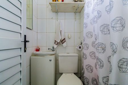 Banheiro de serviço de apartamento à venda com 3 quartos, 94m² em Vila, São Paulo