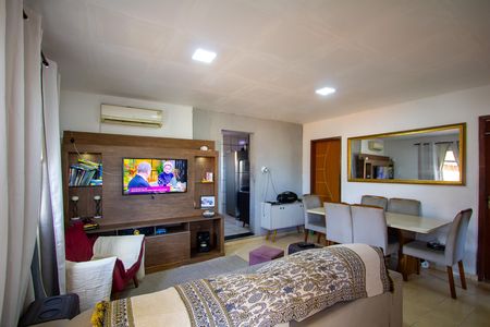 Sala 1 de casa para alugar com 3 quartos, 100m² em Mutua, São Gonçalo