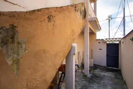 Entrada de casa para alugar com 3 quartos, 100m² em Mutua, São Gonçalo