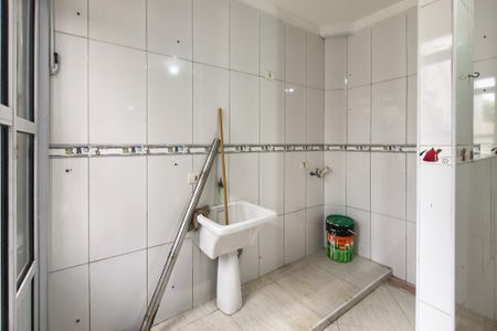 Área de Serviço de casa para alugar com 4 quartos, 206m² em Tupiry, Praia Grande