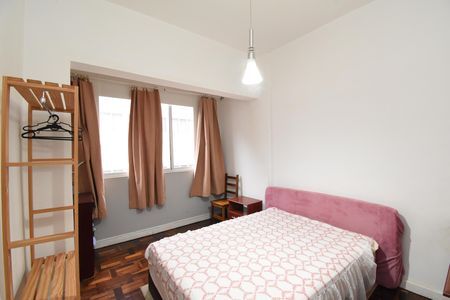 Quarto 1 de apartamento à venda com 2 quartos, 130m² em Centro, Curitiba